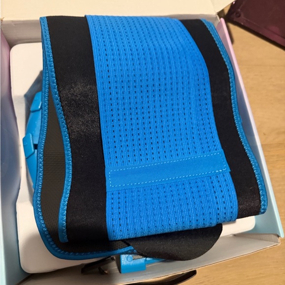 Infinity Hoop for Waist reduction/weight loss - Picture 2 of 12